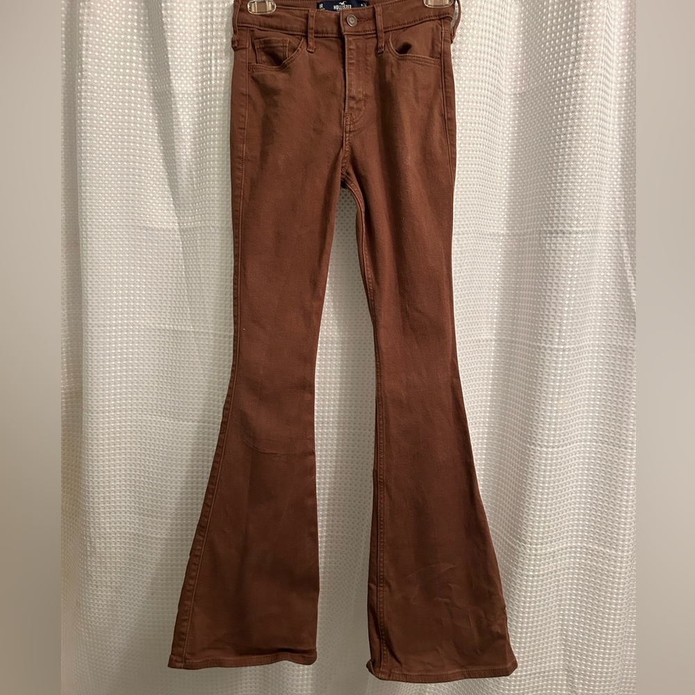 hollister high rise vintage flare brown pants, waist 24, length 32. Size 0